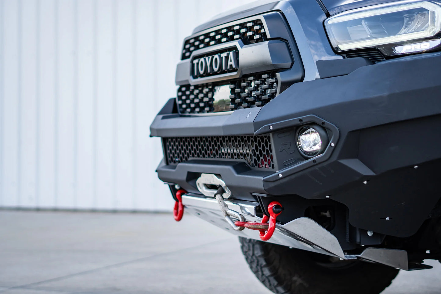 TOYOTA TACOMA 3 GEN FRONT BUMPER