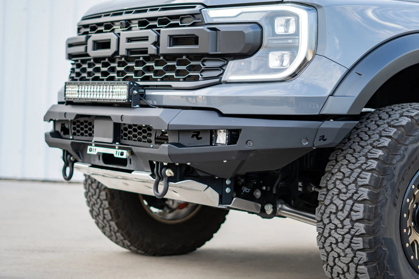 FORD RANGER RAPTOR +2023 FRONT BUMPER