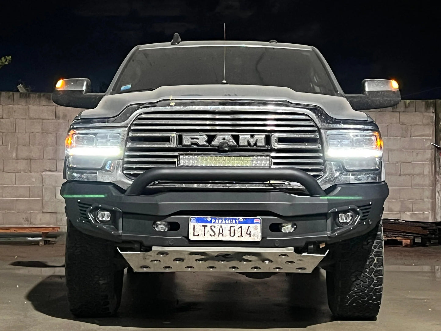 RAM 2500 DT 2020+ FRONT BUMPER